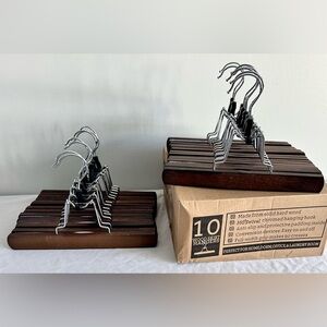 Zober Lot of 28 Solid Wood Skirt Pants Hangers Swivel Hooks Non-Slip Clips